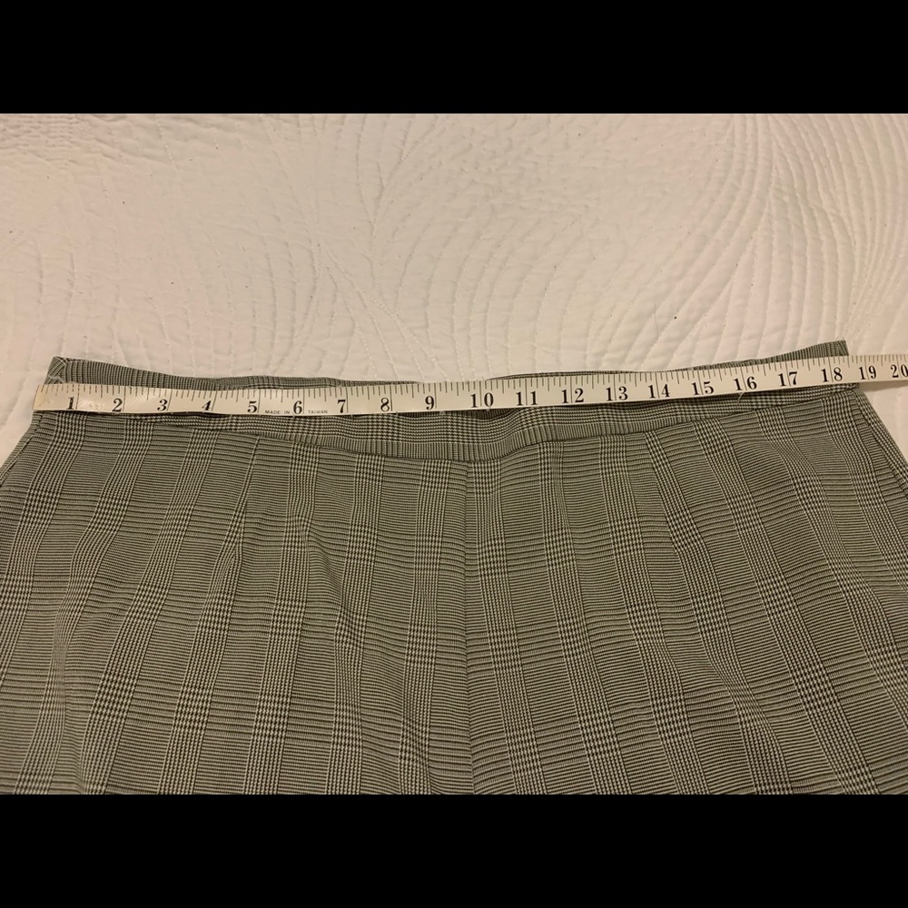 Wayf “Andrea” Wide Leg High Waist Plaid Pant - Picture 9 of 9